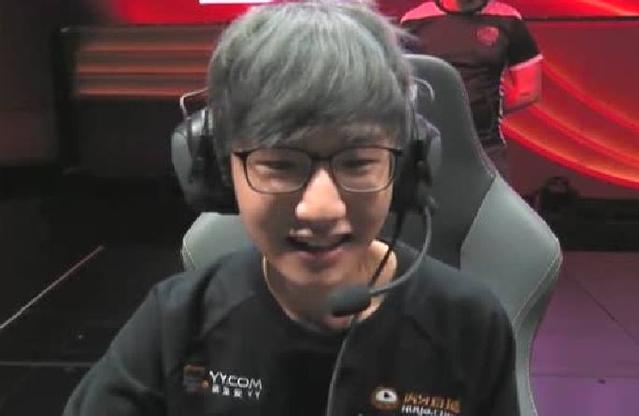 约基奇三双稳定输出率掘金大胜